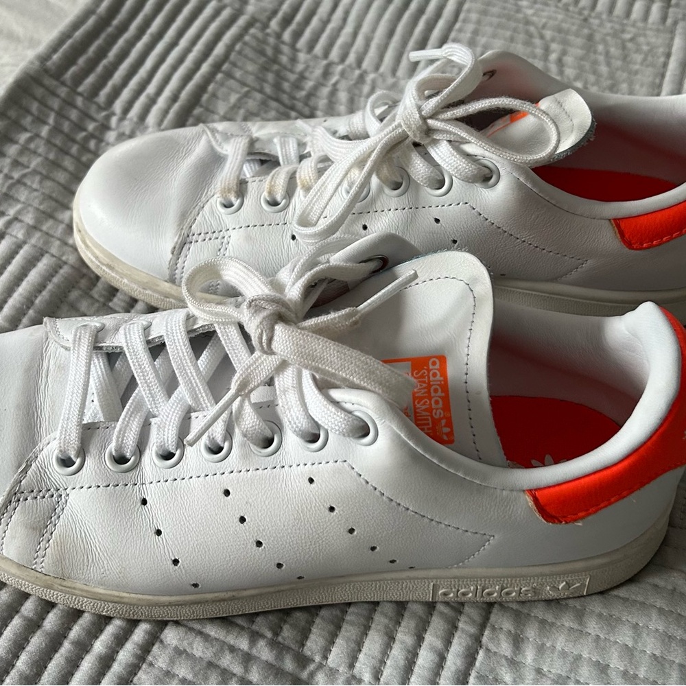 Adidas Stan Smith White with Bold Orange Accents - Picture 6 of 8